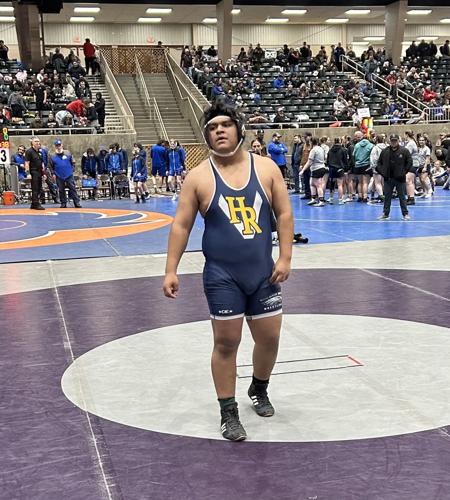 Omar Sedano Perales wrestling.jpg