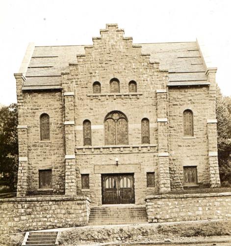 B8 Riverside campaign RCC 1912 building.jpg