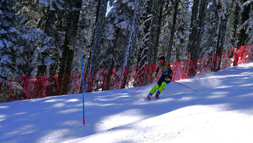 Eliotte Walsh women's slalom 1st run (DEC).JPG