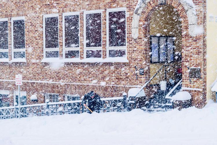 A1 Juan Zuniga police chief Neal Holste.jpg