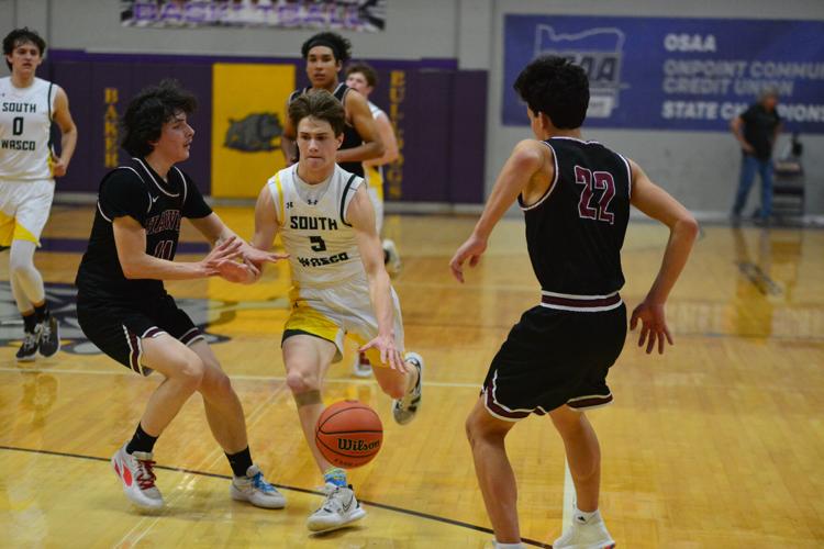 South Wasco Redsides versus Rogue Valley Adventist