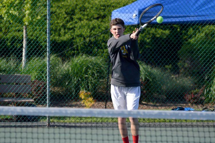 HRV boys tennis show ‘grit and determination’ in home opener