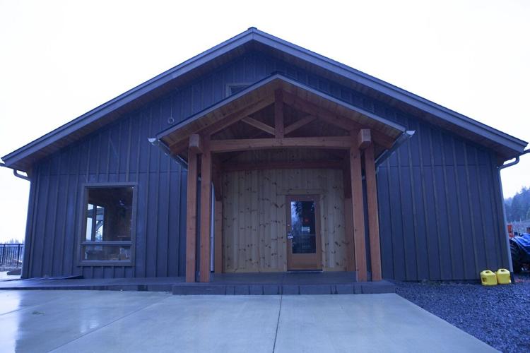 Hood River Vineyards and Winery