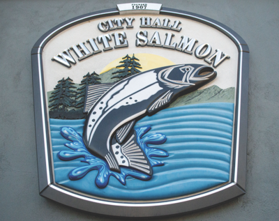 White Salmon crest