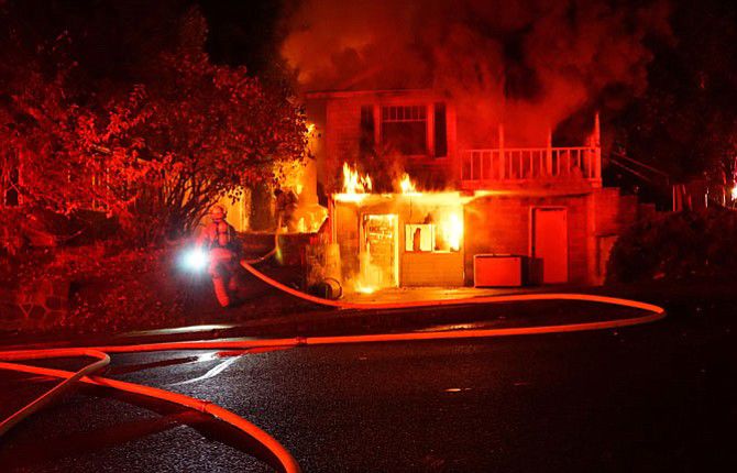 Mid-Columbia fire fighters quell 2 house blazes over weekend