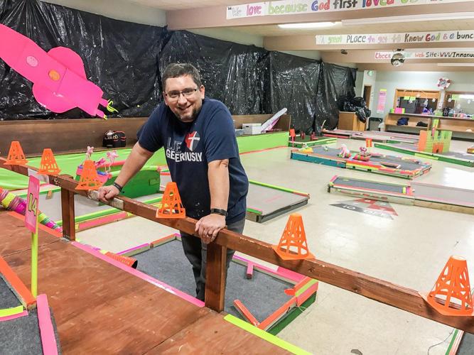 Immanuel’s all-glow mini golf returns