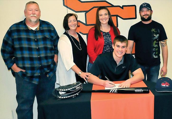 Moe realizes dream of college baseball