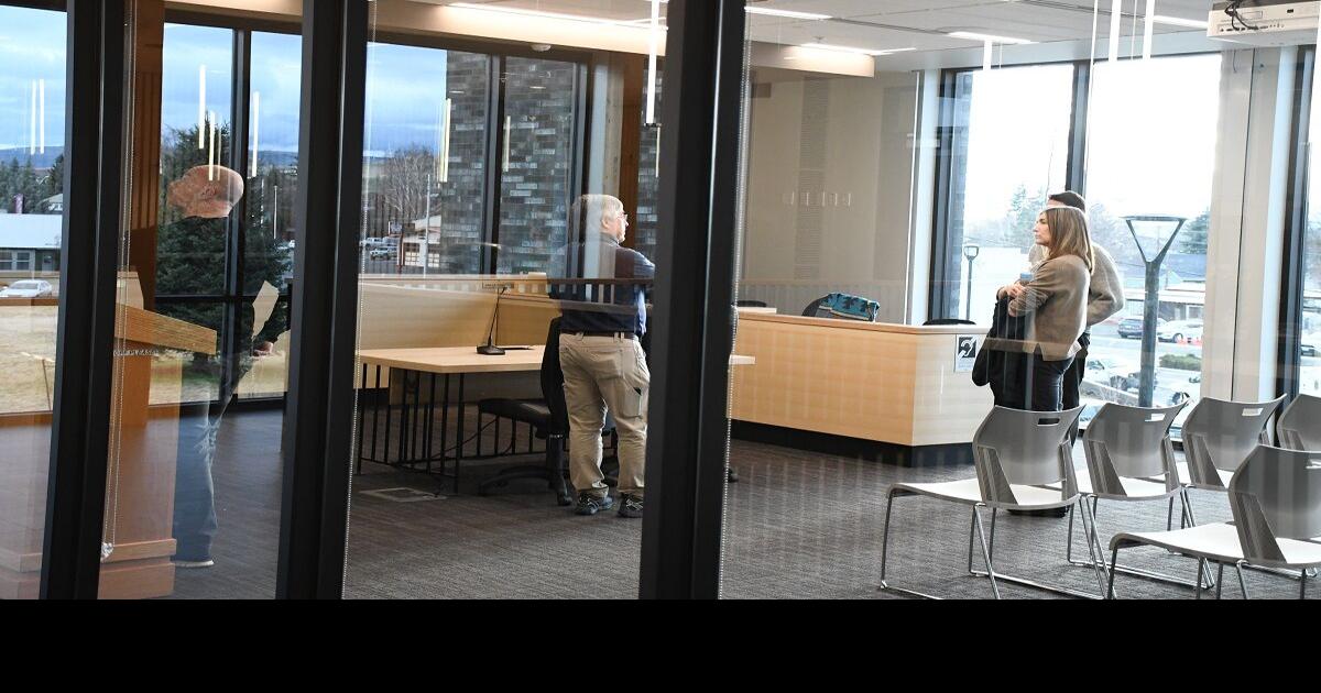 Klickitat County unveils service building News