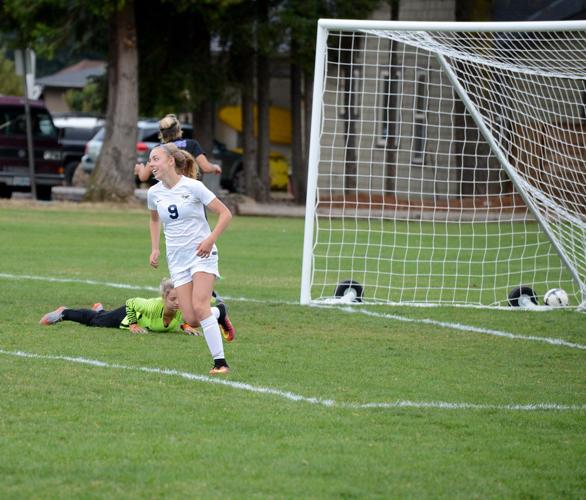 HRV girls soccer defeats Hermiston 3-1 for second league win of the season