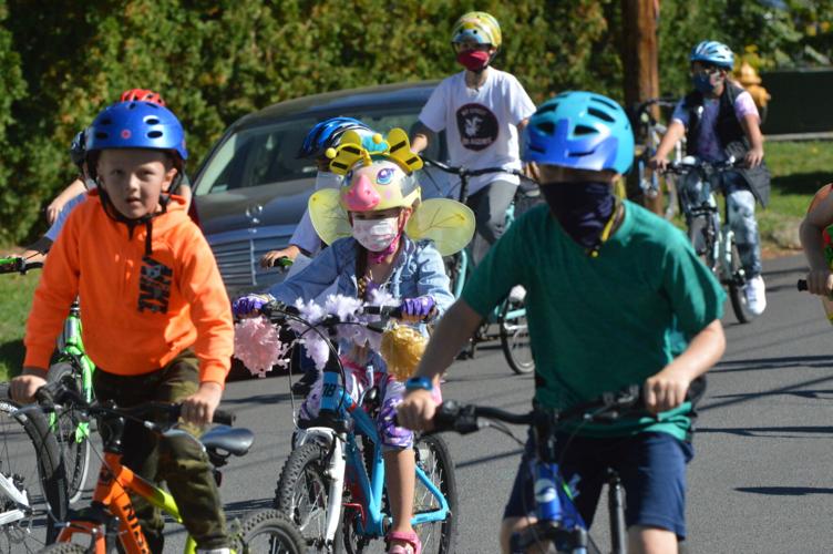 10-28 bike train costumes, bee.JPG