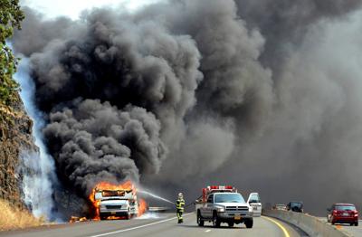 Fire destroys motorhome on Interstate 84
