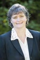 Columbia Gorge Realtor wins Distinguished Service award
