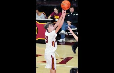 Murr plays hero in No. 11 TD’s comeback