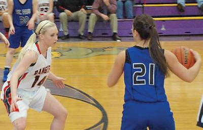 Bucks trip up Dufur in state opener