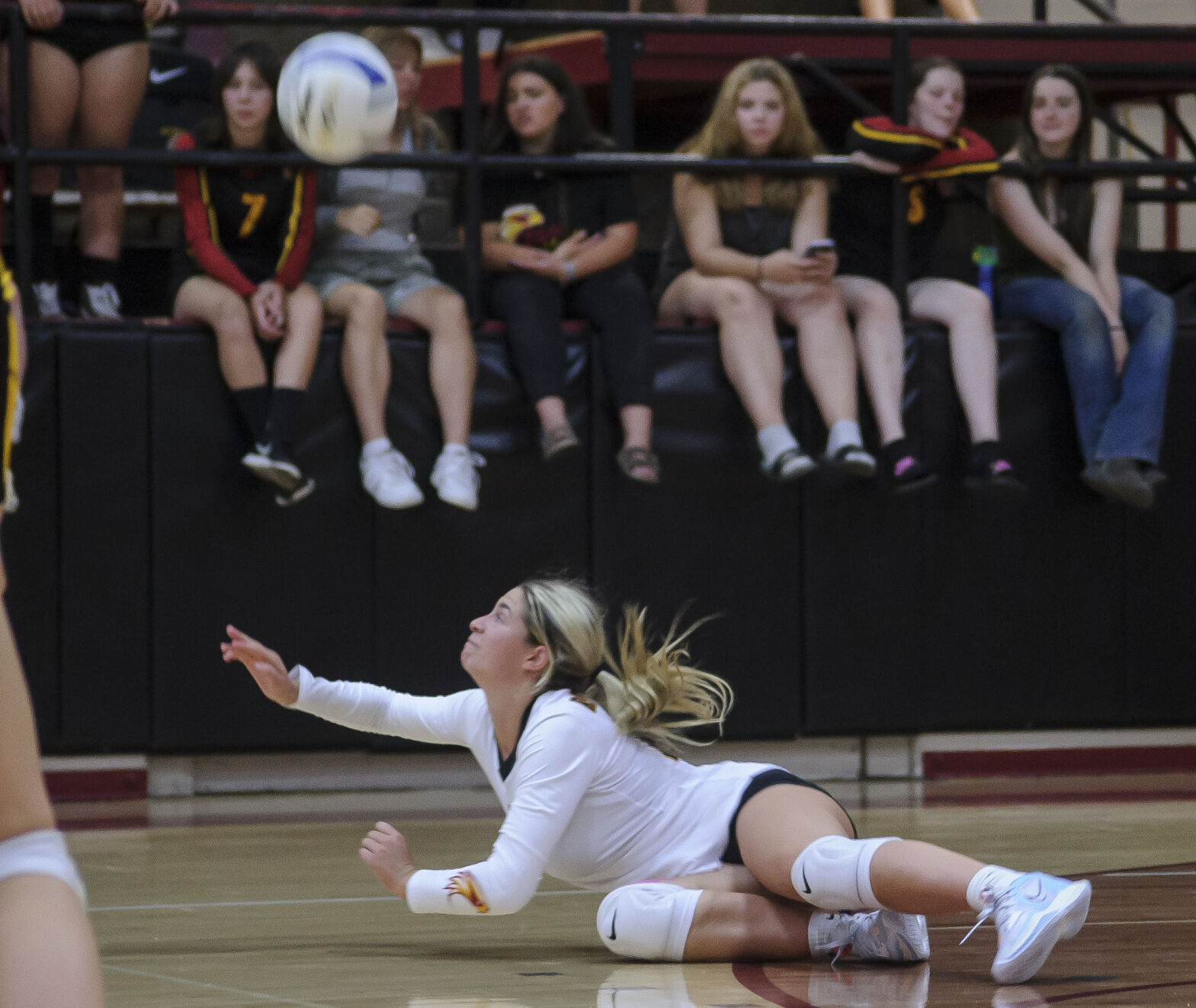 The Dalles volleyball versus Pendleton