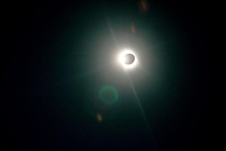 Travelogue: Eclipse in Tahiti