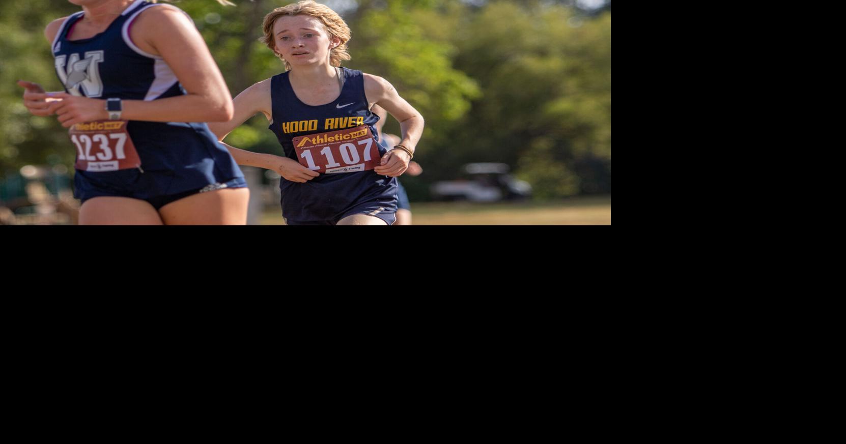 Eagle runners open season at Night Meet | Hoodriver | columbiagorgenews.com