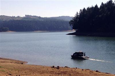 Three bodies of family members found in Oregon lake