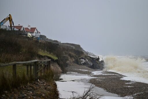 In an English seaside village, researchers are mulling abandoning traditional sea defences against coastal erosion in favour of a 'managed retreat'