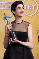 Anne Hathaway honored by Costume Designers Guild