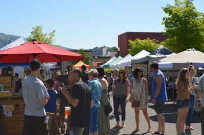 Farmers market horiz.JPG