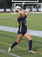 Hood River Valley wins twice in NWOC girls soccer