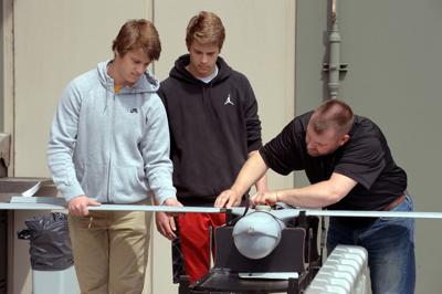 STEM students tour Insitu
