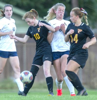 Girls Soccer, The Dalles versus Hood River