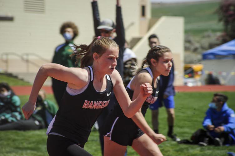 1A Track & Field in Moro May 1, 2021
