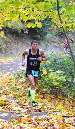 Fantastic fall scenery greets record turnout for Columbia Gorge Marathon