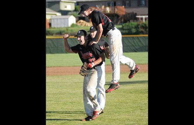 Rangers respond with a blowout victory