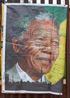 World mourns Mandela