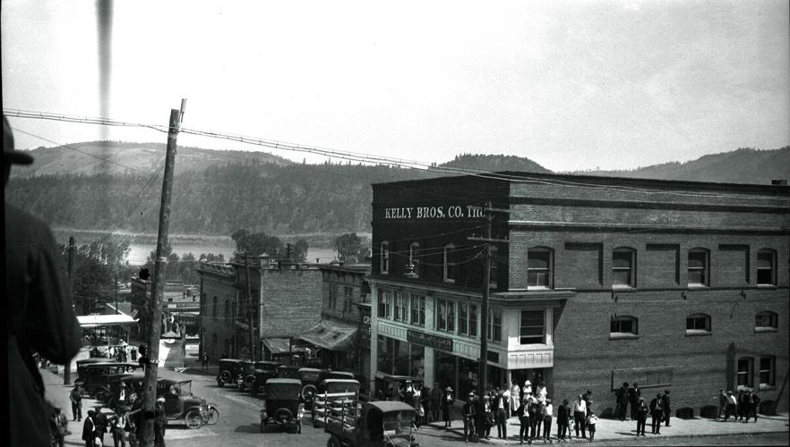 Hood River history 1920s