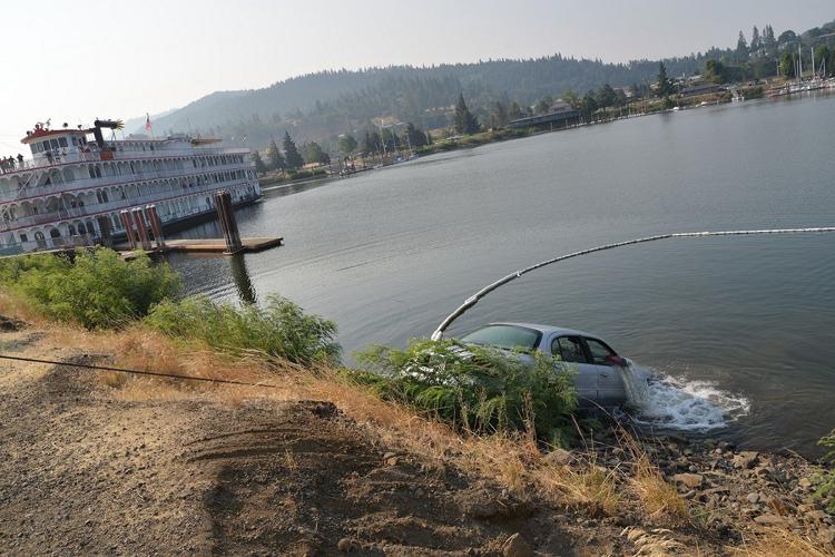 Car pulled from Hood River Marina