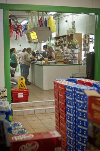Michoacana grocery expands