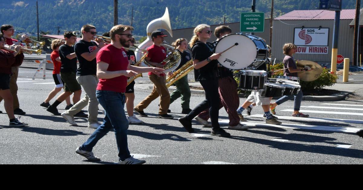 Bingen celebrates annual Huckleberry Festival (includes photo gallery