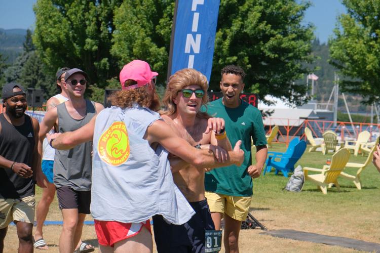 hood to coast hugs.JPG