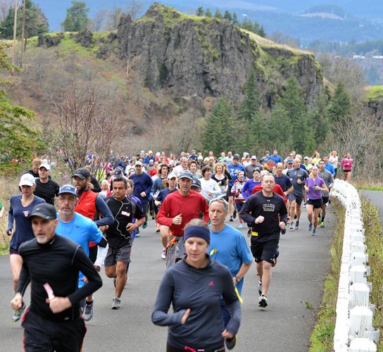 Turkey Trot brings crowd Thanksgiving Day