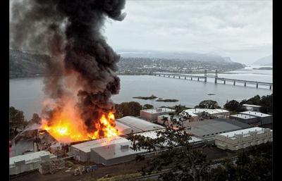 Underwood Fruit and Warehouse Co. burns