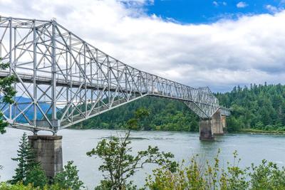 Bridge of the Gods, Cascade Locks, Oregon, USA