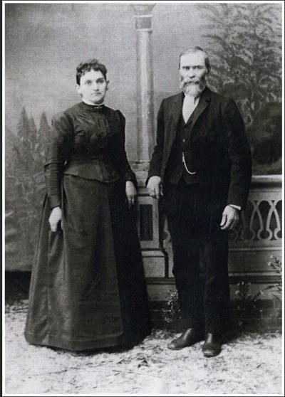 discovery center program Amos and Hannah Root.jpg