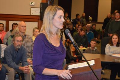 Hood River Council adds Nov. 16 meeting to continue short-term rental debate