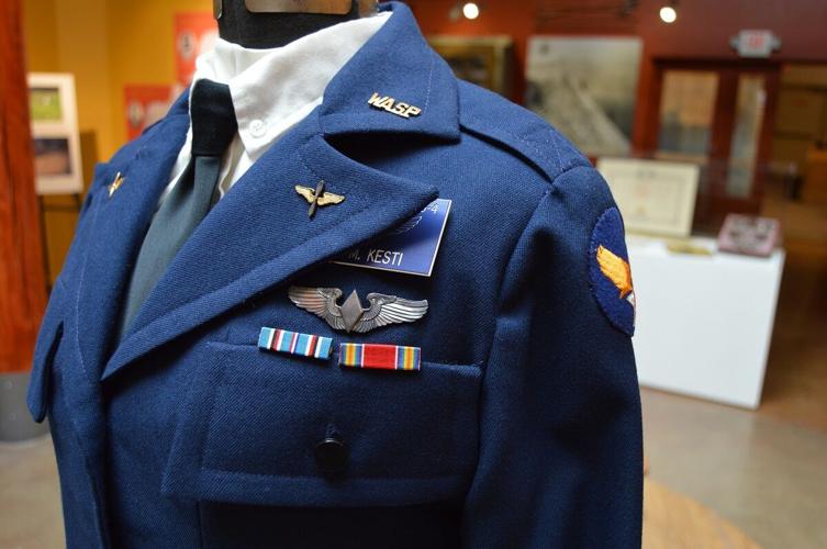 Closeup WASP Kesti.jpg