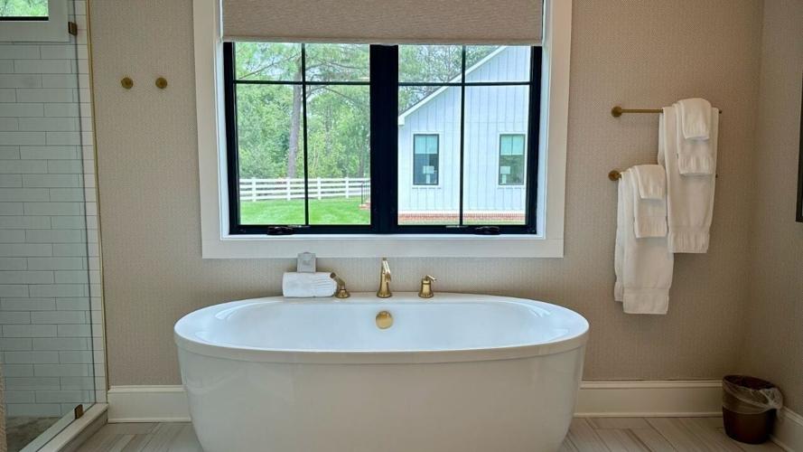 The Oaks’ Cottage Bathroom