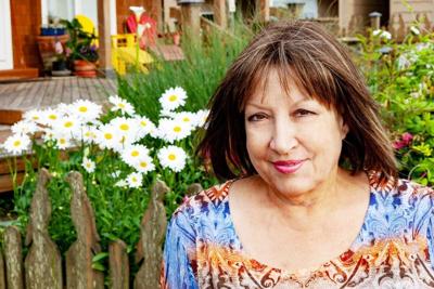 A9 obits Vicky Lloyd Sept 9.jpg