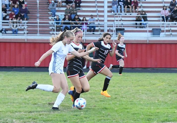 DSC_1624 Piper Hicks3 and Mariela Casarez10.JPG
