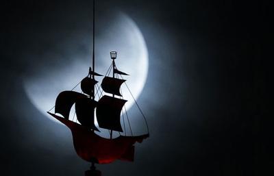 Lunar eclipse in Asia and the Americas