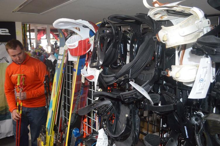 B10 snow shops 2nd wind, consignment.JPG