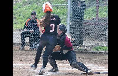 Riverhawks finish 1-2-1 at Spring Break Tourney