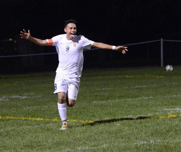 In ugly game with Putnam, HRV boys soccer hangs on for the ‘W’